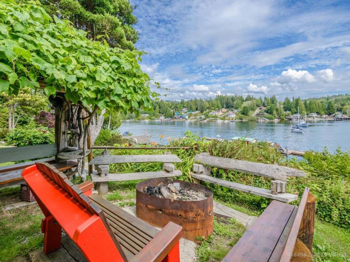 Отель Woods End Landing Bamfield Экстерьер фото