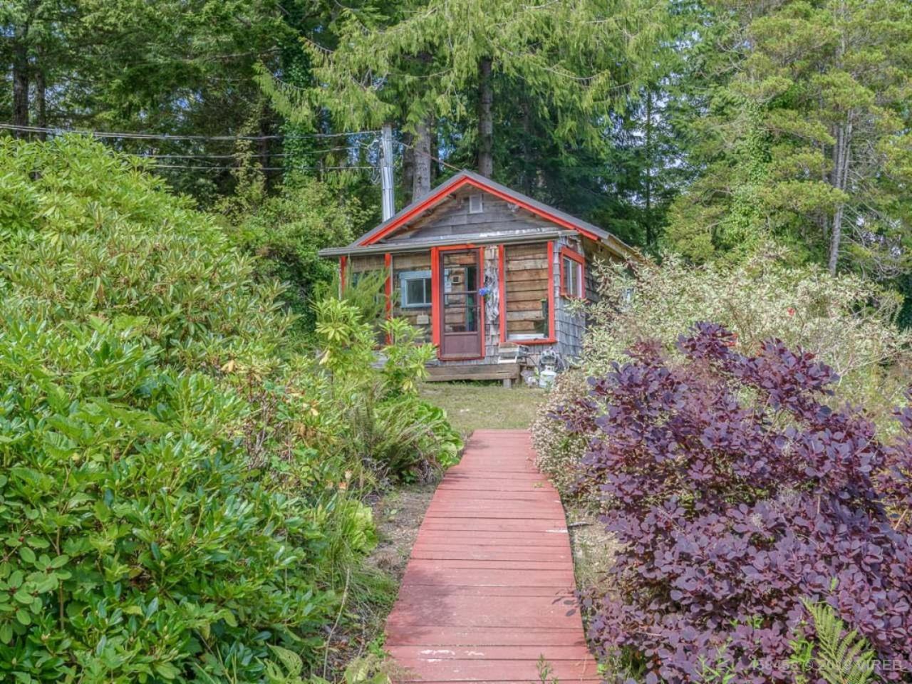 Отель Woods End Landing Bamfield Номер фото